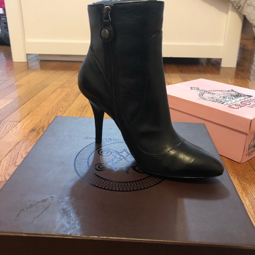 Black leather stiletto heel bootie